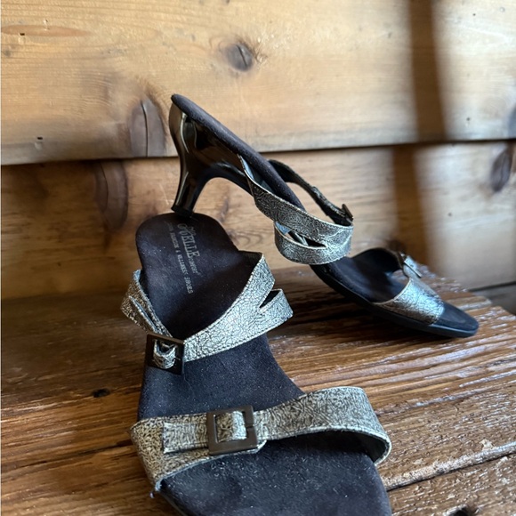 Helle Comfort Metallic Snakeskin Leather Wellness Sandals - Picture 2 of 6